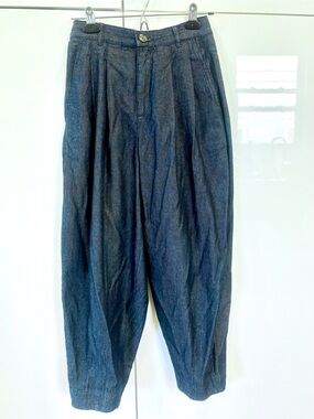 Icone ( for Simons) barrel leg Jeans in indigo wash.